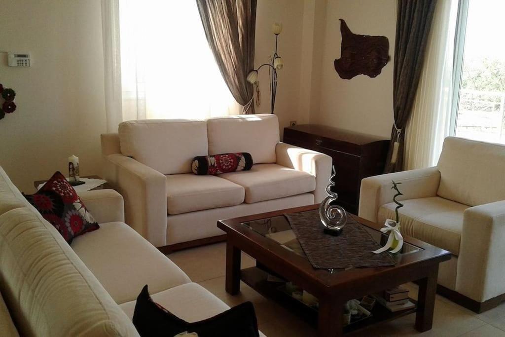Rural 3-Bedroom House Kalamata Bagian luar foto
